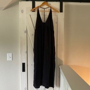 Black dress with pockets!